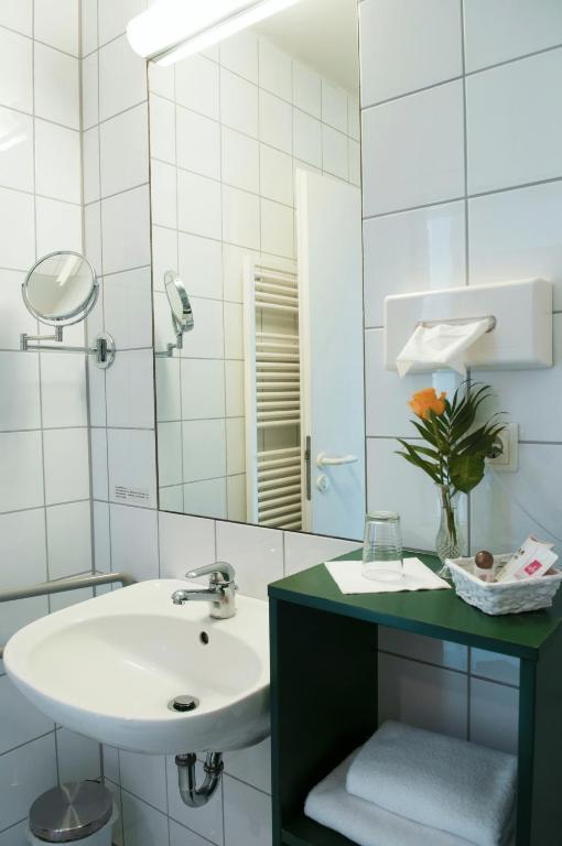 Sportpark Bad Nauheim Hotel ภายนอก รูปภาพ